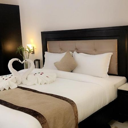 Hotel Bahia Heights Bathinda Exterior photo